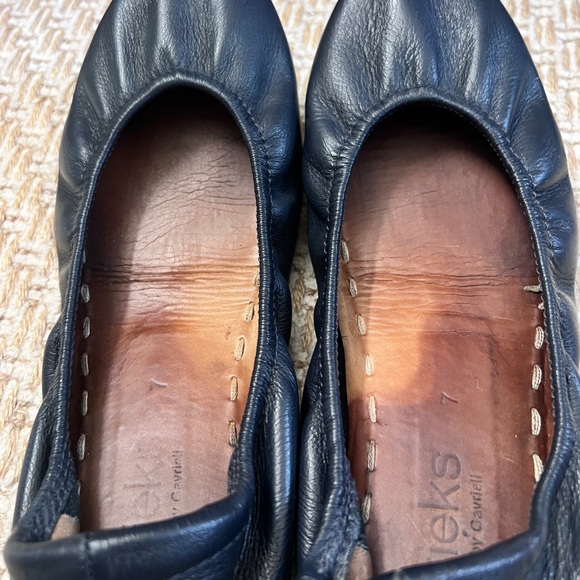 Tieks, California Navy, Size 7 - Picture 3 of 7